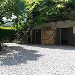 Il Casale Dei Rox Проживание в семье Garlate