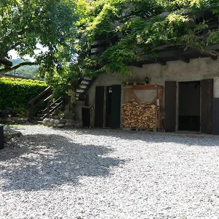 Il Casale Dei Rox Privatunterkunft Garlate